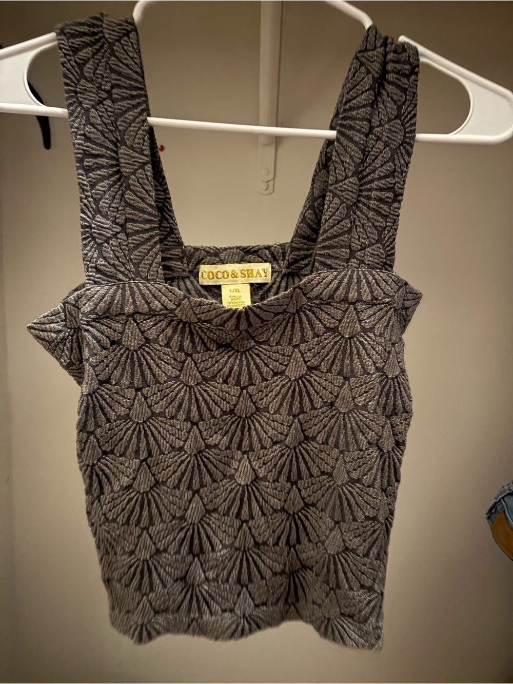 Coco & Shay grey textured top